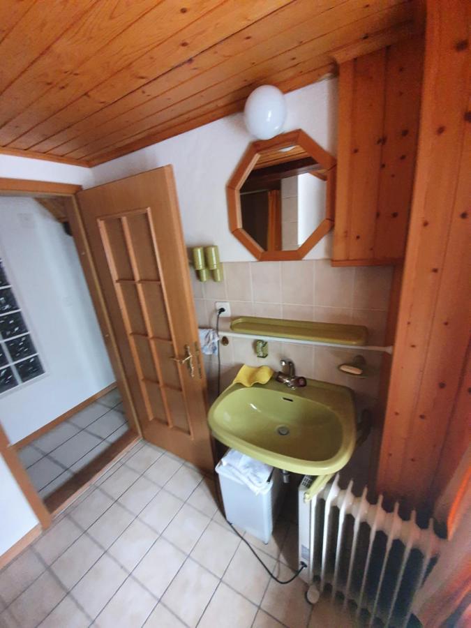Bourg-Saint-Pierre : Le Cachet D'Antan Apartment Exterior foto