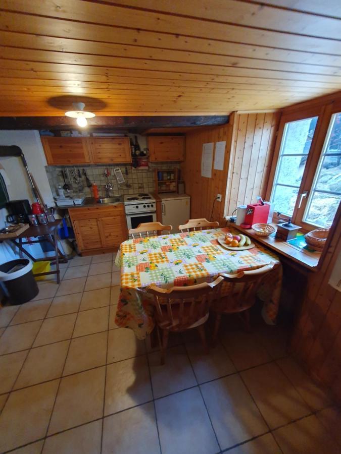 Bourg-Saint-Pierre : Le Cachet D'Antan Apartment Exterior foto